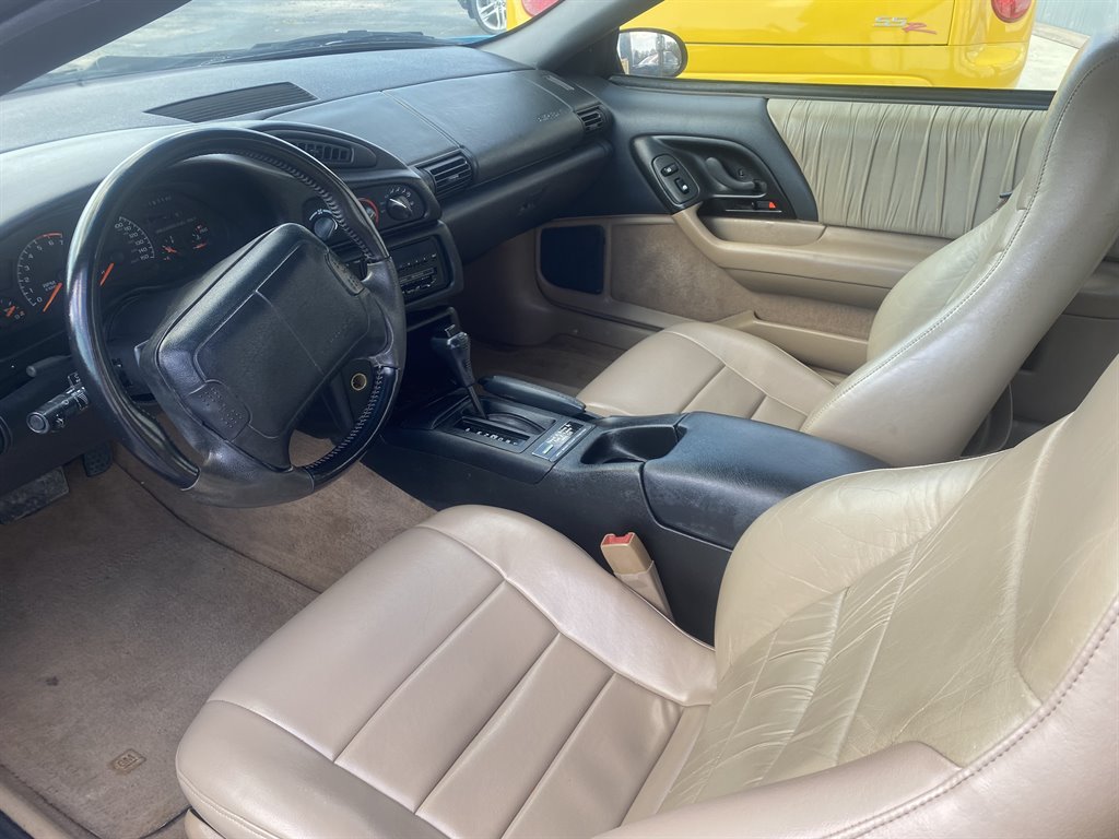 1994 Chevrolet Camaro - Photo 9